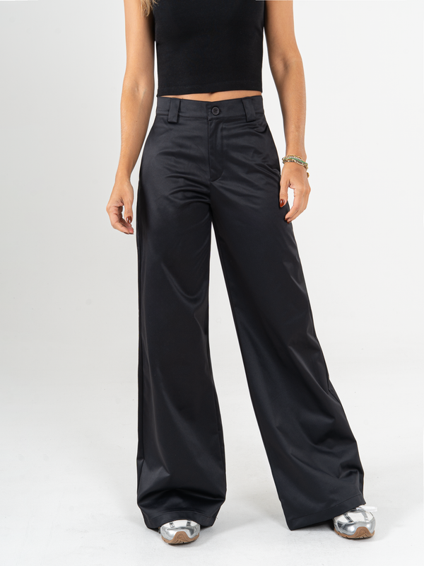 Ref: 0620147 Pantalón palazzo, sin prense, tiro alto, tejido plano liviano, tono negro.