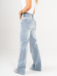 Ref: 065490 Jean Mom flare, stretch, tiro alto, tono azul medio claro