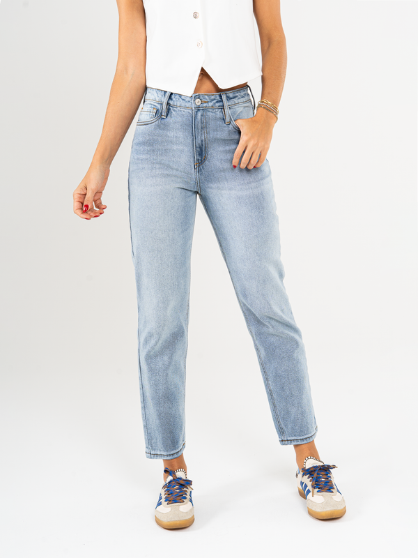 Ref: 065578 Jean Mom fit, slim cropped, stretch, tiro alto, tono azul medio claro