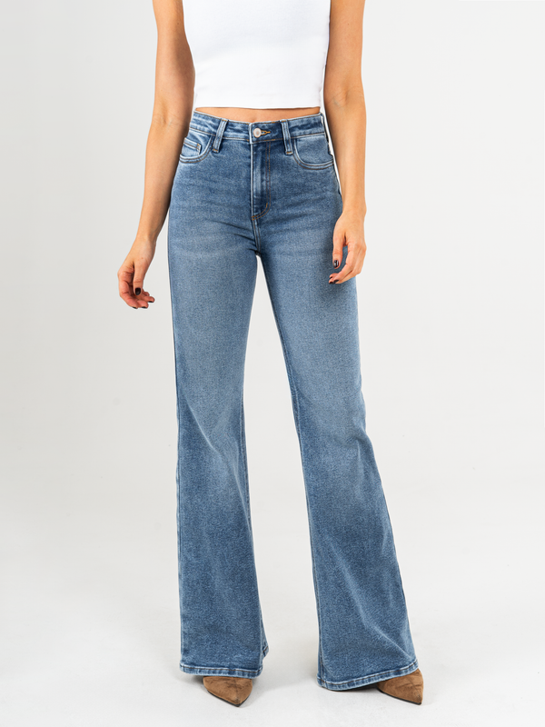 Ref: 065615 Jean flare stretch, bota ancha, tiro alto, tono azul medio claro