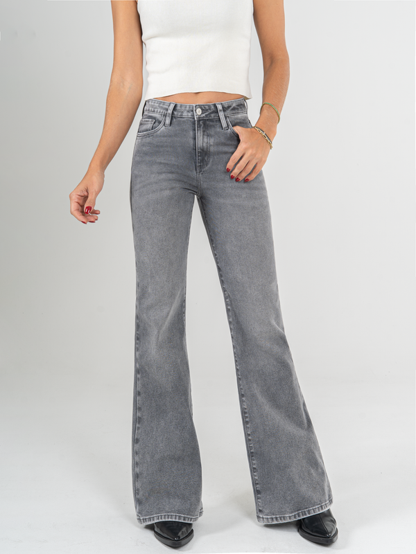 Ref: 065981 Jean flare stretch, bota ancha, tiro alto, tono gris