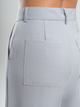 Ref: 067952 Pantalón cargo, straight leg, tono gris, tejido plano liviano, tiro alto