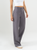 Ref: 069276 Pantalón straight leg, sin prense, tono gris oscuro, tejido plano liviano, tiro alto