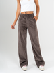 Ref: 069647 Pantalón straight leg, rígido, en corduroy, tiro alto, tono cafe, pretina resortada