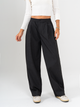 Ref: 069650 Pantalón barrel, pretina con elástico, tiro alto, tejido plano liviano, tono gris