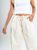 Ref: 069652 Pantalón barrel, rígido, cropped, tiro medio, diseño cinco bolsillos, tono beige