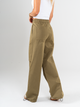Ref: 069661 Pantalón cargo, straight leg, con cortes, pretina con resorte, tejido plano liviano, tiro alto, tono verde