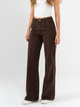 Ref: 069666 Pantalón mom flare, rígido, tiro alto, detalle en pretina, costura en pierna, tono café