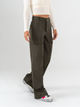 Ref: 069677 Pantalón cargo, dril liviano, rígido, tiro alto, bolsillos laterales, tono verde