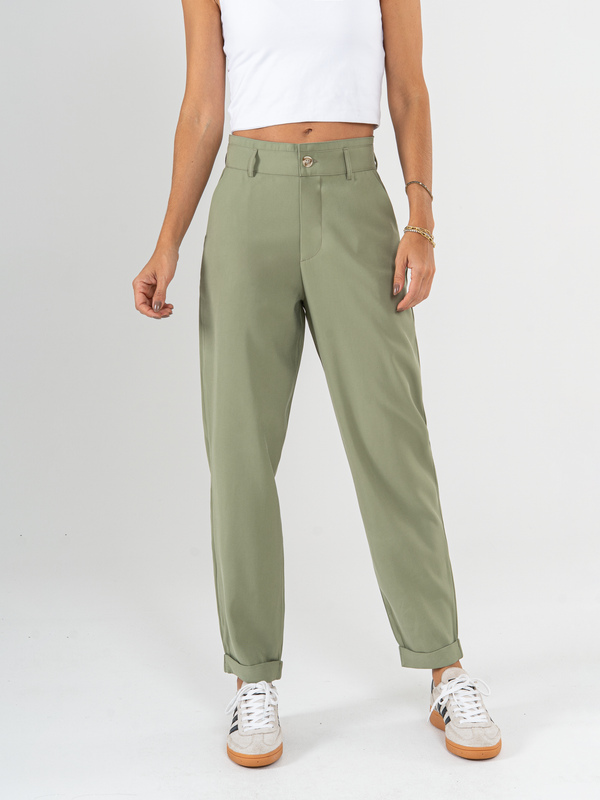 Ref: 069707 Pantalón slouchy, sin prenses, tejido liviano, tiro alto, tono verde, bolsillo ribete