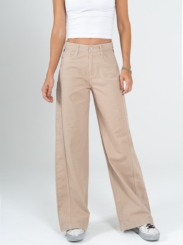 Ref: 069886 Pantalón wide leg, rígido, tiro alto, con corte, tono caqui.