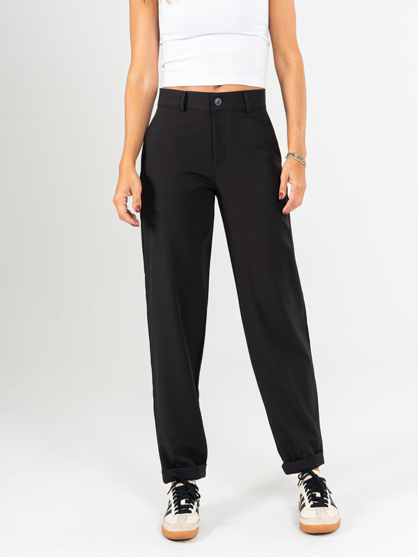 Ref: 069961 Pantalón slouchy, sin prense, tejido plano liviano, stretch, tiro alto, tono negro.