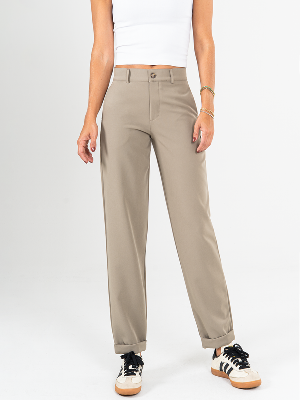 Ref: 069963 Pantalón slouchy, sin prense, tejido plano liviano, stretch, tiro alto, tono verde.