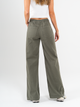 Ref: 069532 Pantalón palazzo, rígido, tiro medio, tono verde, cintura con elástico.