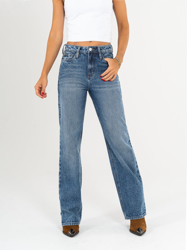 Ref: 065828 Jean straight leg, rígido, tiro alto, tono azul medio oscuro