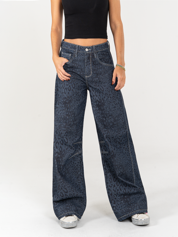 Ref: 066063 Jean wide leg, animal print, tiro alto, con cortes, rígido, tono azul oscuro