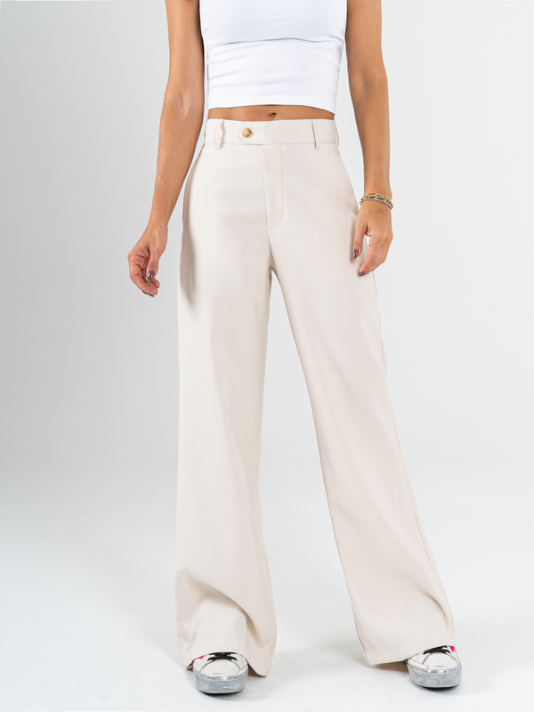 Ref: 069827 Pantalón mom flare, sin prenses, tejido plano liviano, tiro alto, detalle en pretina, tono arena