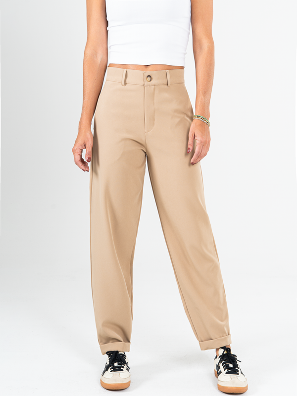 Ref: 069962 Pantalón slouchy, sin prense, tejido plano liviano, stretch, tiro alto, tono caqui.