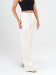 Ref: 069110 Pantalón mom flare, sin prenses, tono ivory, detalle en pretina, tejido liviano tencel, tiro alto