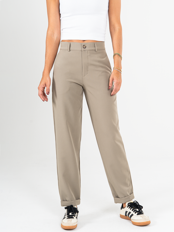Ref: 069963 Pantalón slouchy, sin prense, tejido plano liviano, stretch, tiro alto, tono verde.