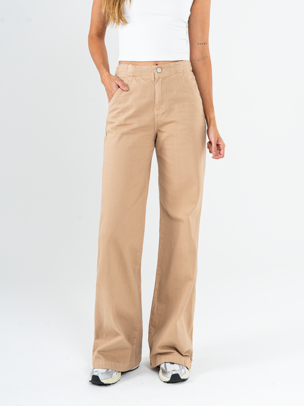 Ref: 069531 Pantalón palazzo, rígido, tiro medio, tono caqui, cintura con elástico.