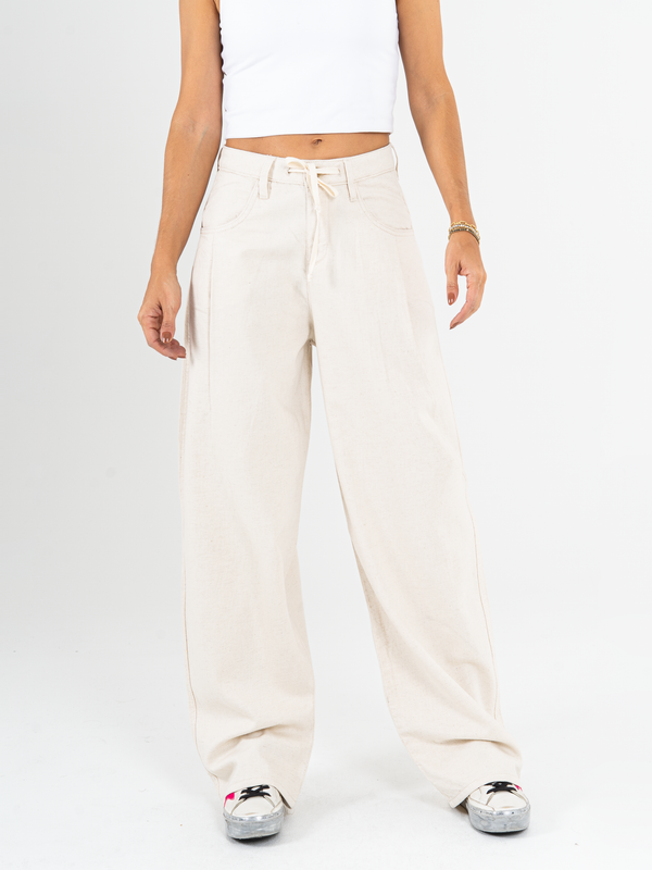 Ref: 069932 Pantalón wide leg, tiro alto, prenses, tejido plano rígido, tipo lino, tono natural.