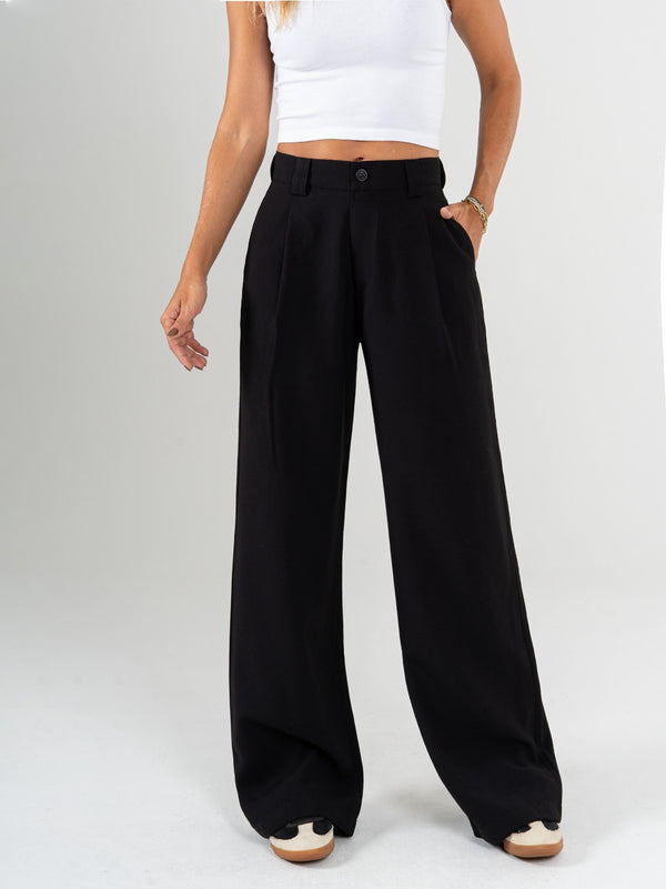 Ref: 069750 Pantalón mom flare, prenses, tejido plano liviano, tiro alto, tono negro