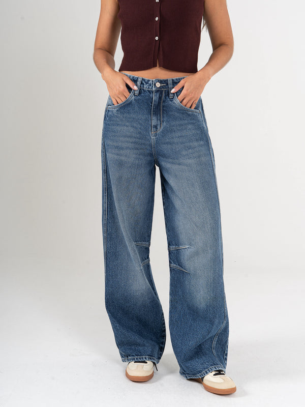 Ref: 065531 Jean barrel, rígido, tiro alto, cropped, con cortes,tono azul oscuro, diseño cinco bolsillos