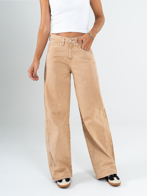 Ref: 069839 Pantalón wide leg, rígido, tiro alto, diseño cinco bolsillos, tono caqui