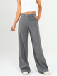 Ref: 069675 Pantalón mom flare, sin prense, tejido plano liviano, tiro alto, vivo en costado, tono gris