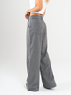 Ref: 069675 Pantalón mom flare, sin prense, tejido plano liviano, tiro alto, vivo en costado, tono gris